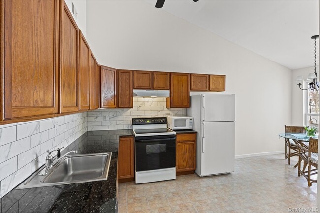 Building Photo - 1005 Constance Ln