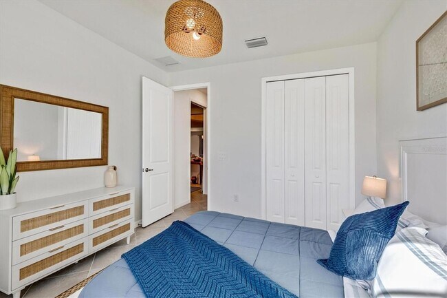 Building Photo - 17617 Santorini Ct