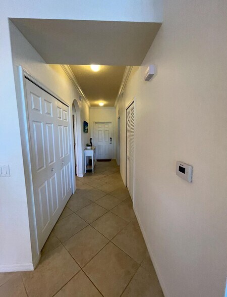 Building Photo - 7015 River Hammock Dr