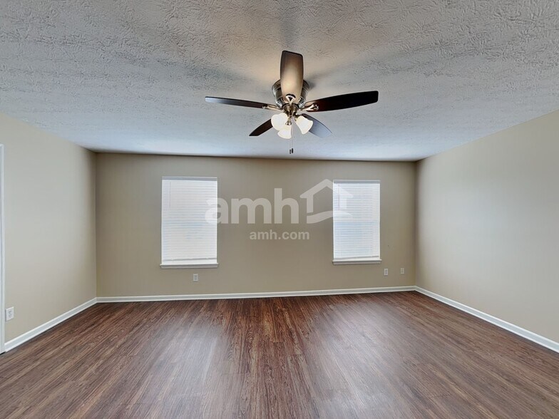Building Photo - 8193 Tasman Dr