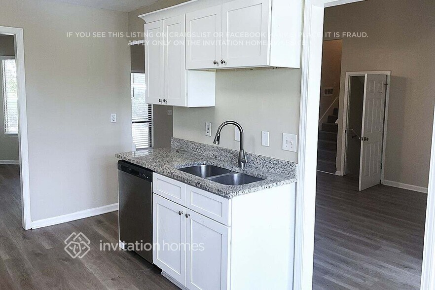 Building Photo - 4271 Willow Ridge Rd