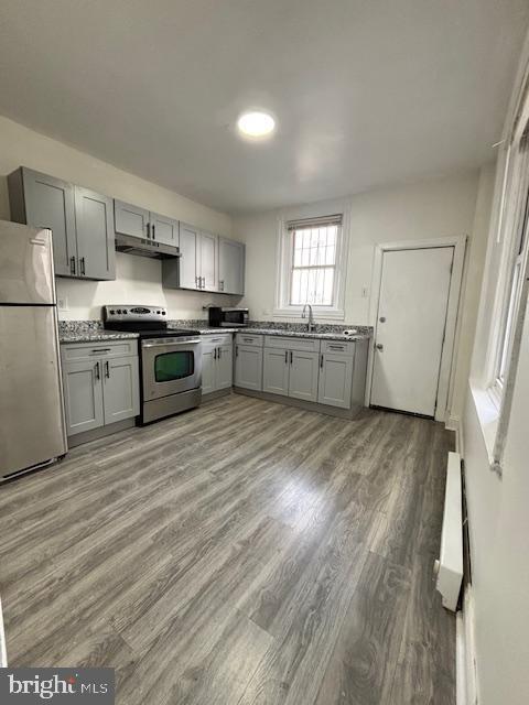 Building Photo - 6065 Chester Ave