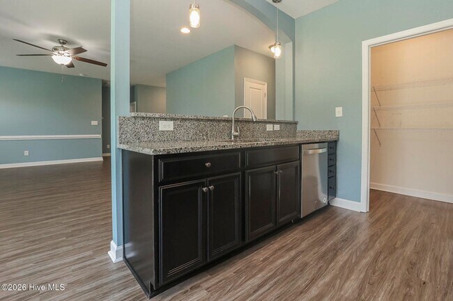 Building Photo - 223 Holly Grove Ct E