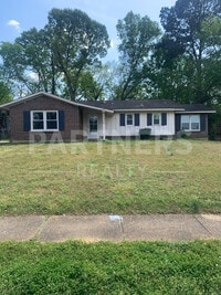 Building Photo - 4536 Wake Forest Dr