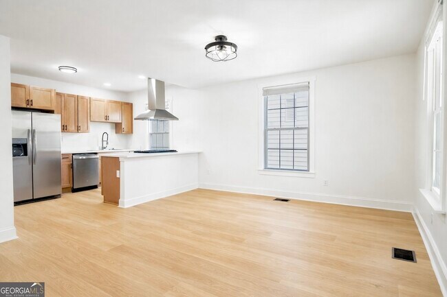 Building Photo - 1039 Astor Ave SW