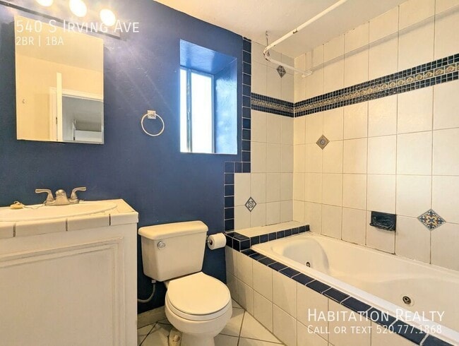 Building Photo - 540 S Irving Ave