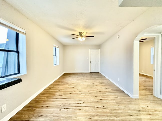 Building Photo - 14125 Palm St