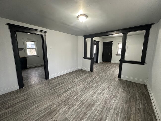 Building Photo - 1206 Martin-