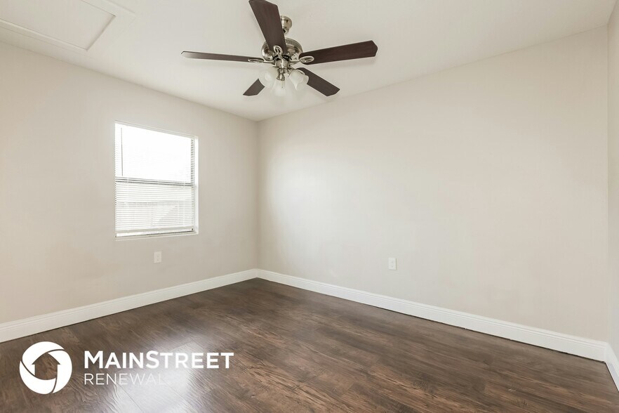 Building Photo - 4917 Emerson Ave S