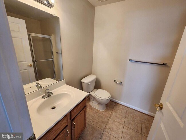 Building Photo - 2029 Windsong Dr