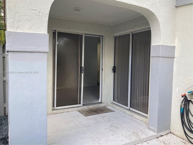 Building Photo - 1450 Springside Dr