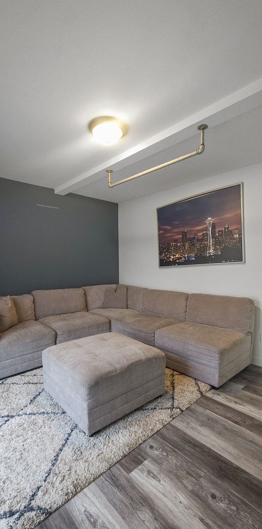 Building Photo - Beautiful 4 bedroom home in Tacoma