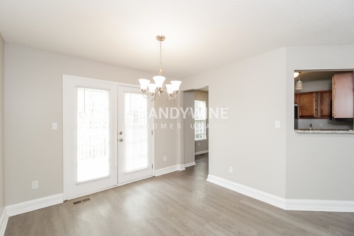 Building Photo - 63 Blue Springs Way