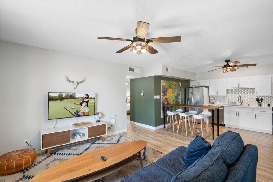 Primary Photo - 3314 N 66th Pl