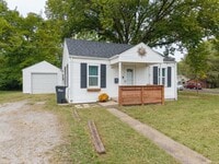 Building Photo - Adorable Cape Cod Charmer Available For Rent!