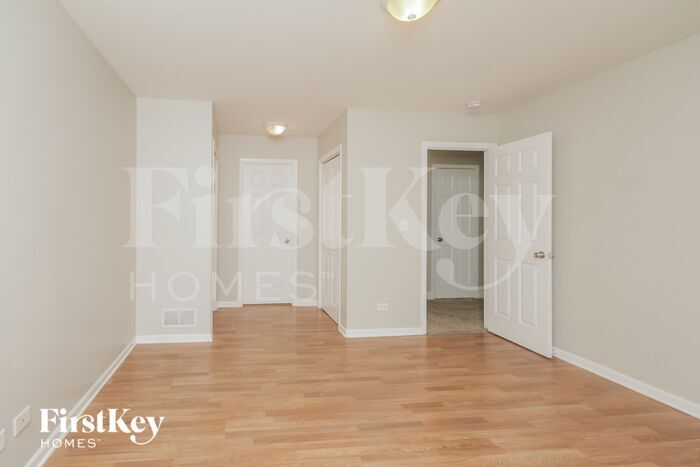 Building Photo - 1409 Chestnut Dr