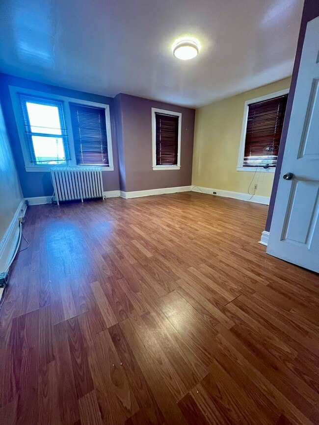 Building Photo - Gorgeous 4-Bedroom Twin Home in Upper Darby! Available NOW!