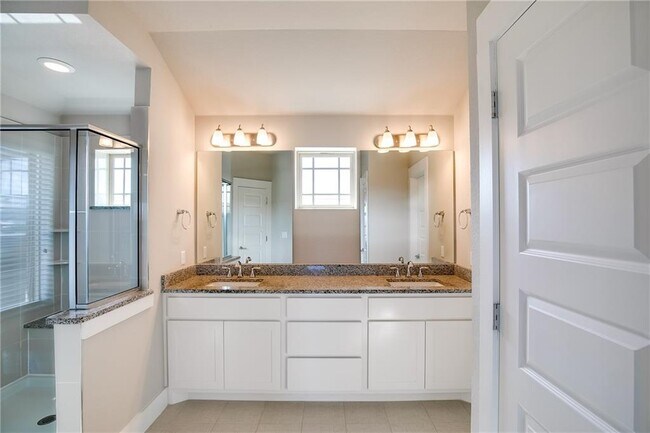 Building Photo - 9305 McKnight Lp