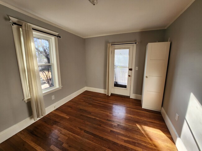 Building Photo - 76 Dudley St