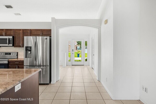Building Photo - 268 Fitchburg St SW