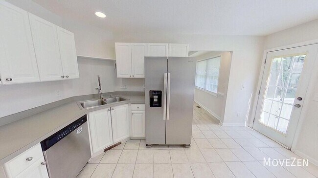 Building Photo - 1316 Ujamaa Dr