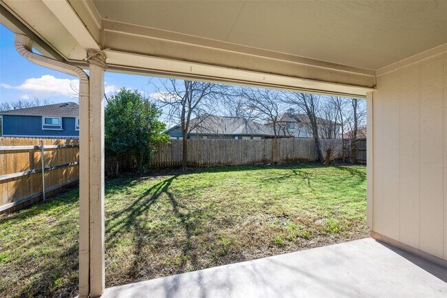 Building Photo - 2109 Boxwood Path