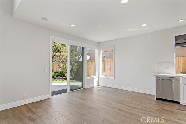 Building Photo - 4330 Golden Glen Dr
