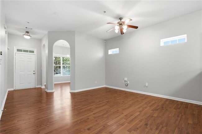 Building Photo - 218 Ranier Ct.