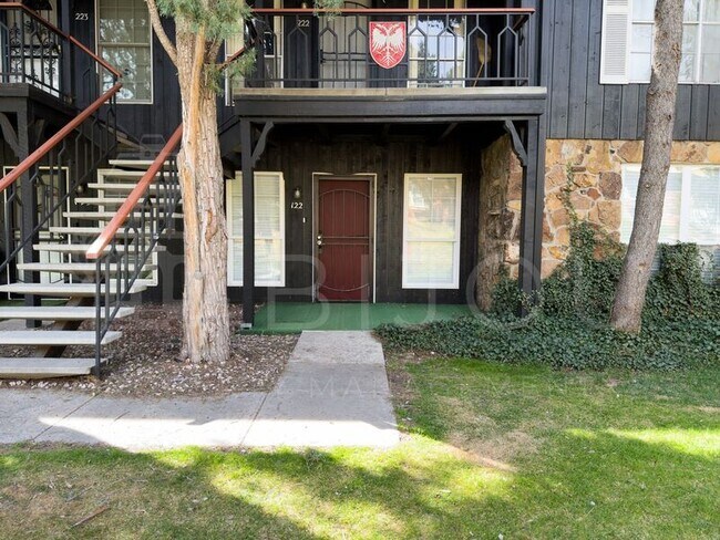 Building Photo - 2902 Airport Rd