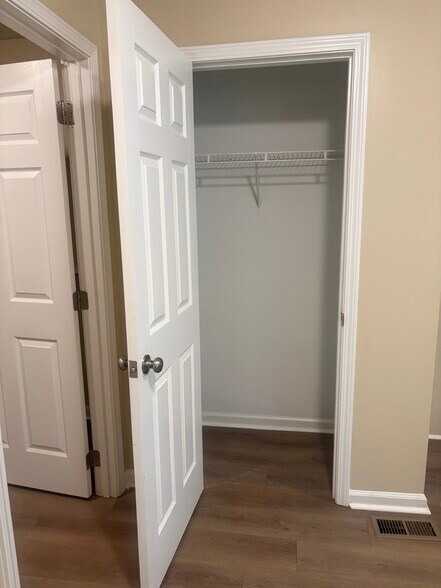 Extra closet space - 1039 N Lakeshore Dr