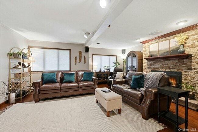 Building Photo - 38 Ormond Ave