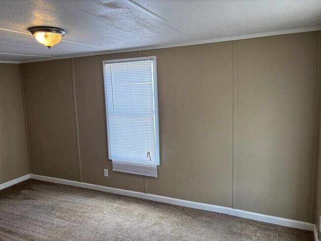 Building Photo - 252 Fruge Rd