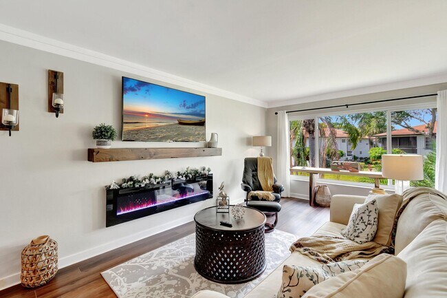 Building Photo - 5770 Princess Palm Ct