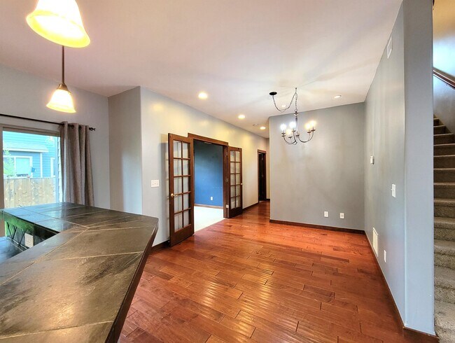 Building Photo - 1624 Gale Ct