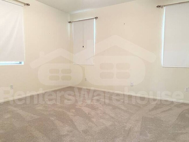 Building Photo - Golf Course Home in The Villages at Queen ...