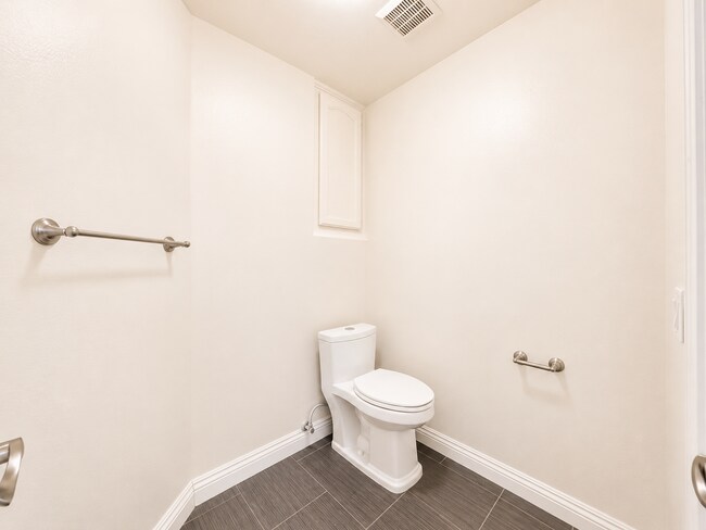 Building Photo - Beautifully updated and upgraded Chardonnay Hills house for rent