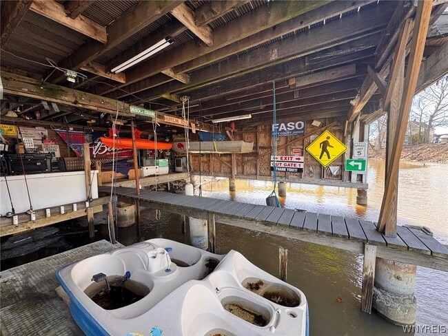 Building Photo - 8726 Point Ave