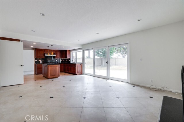 Building Photo - 19082 Plum Tree Ln