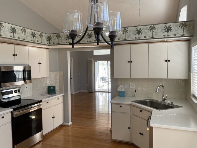 Building Photo - Beautiful 3-Bedroom, 2-Bath Home Available...
