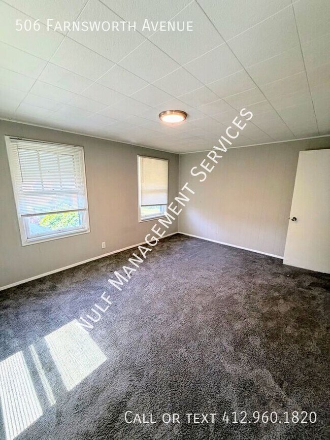 Building Photo - 506 Farnsworth Ave