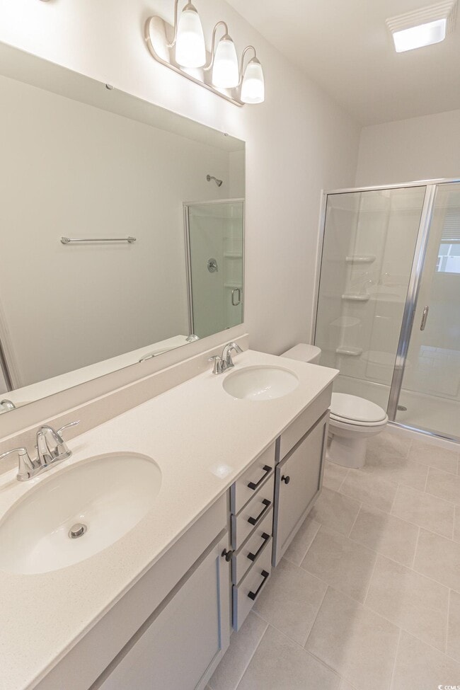 Building Photo - 231 Crescent Wy