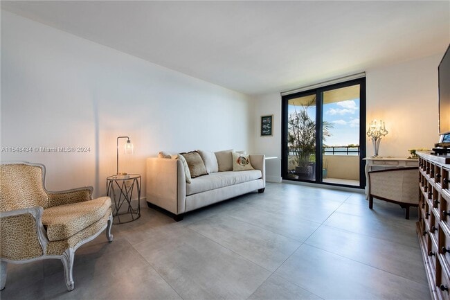 Building Photo - 12000 N Bayshore Dr