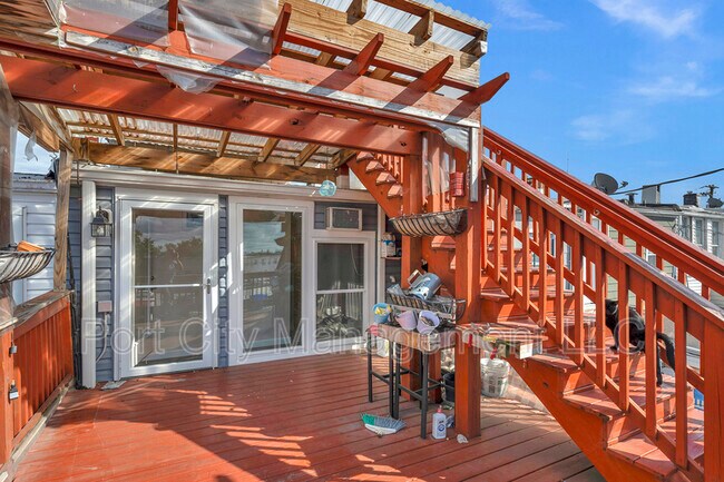 Building Photo - 114 N Highland Ave