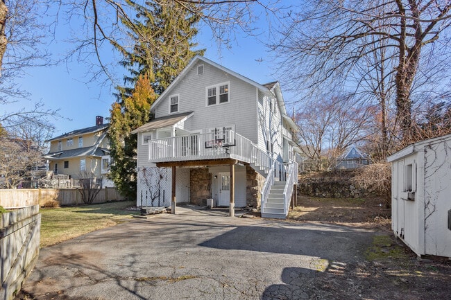 Building Photo - 124 Holmes Ave