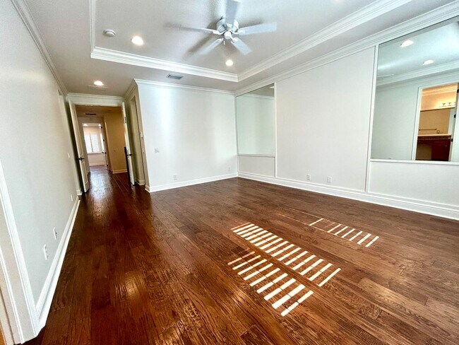 Building Photo - 2024 Foxtail View Ct