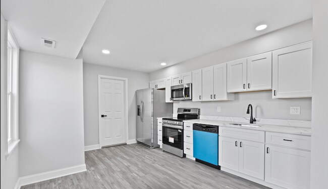 Building Photo - Sparrow Point #B