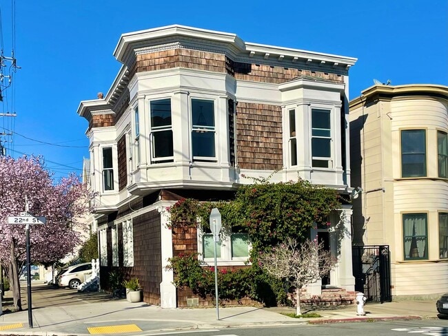 Building Photo - Prime Noe Valley 3Br/1.5Ba Top Floor Flat w/Laundry, Storage – A MUST SEE! PROGRESSIVE