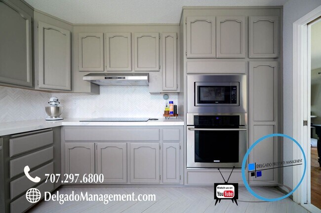 Building Photo - Gorgeous Glen Cove Property Available Soon!