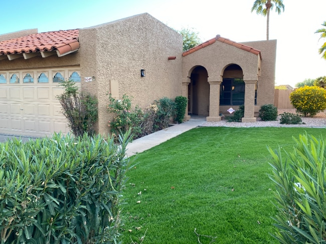 Building Photo - 9047 E Winchcomb Dr