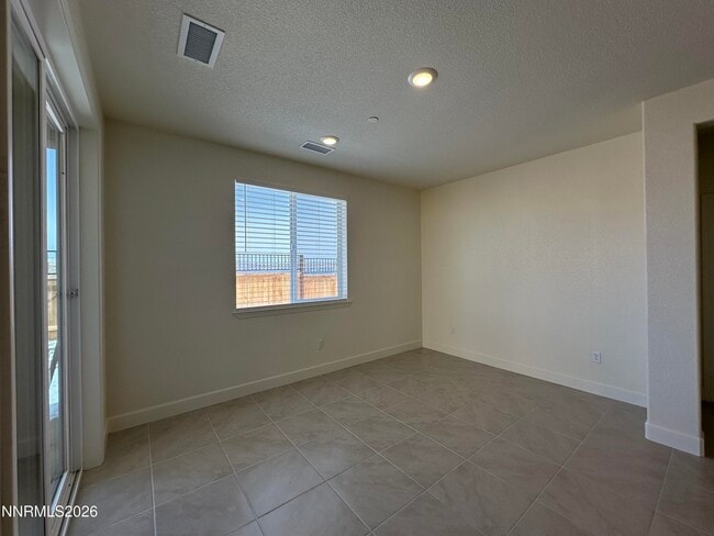 Building Photo - 6882 Pilot Peak Rd